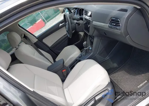 2020 Volkswagen Tiguan 2.0T Se/2.0T Se R-Line Black/2.0T Sel from USA, damaged, VIN 3VV2B7AX2LM038095